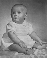 vinatage baby knitting pattern fro romper 1940s
