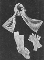 young childs scarf and gloves knitting pattern from 1940s