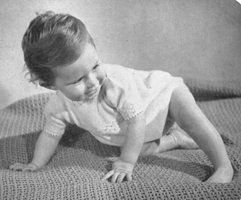 vintage baby romper suit knitting pattern from 1940s