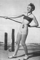 girls top an short for the sea side, lovely swim wear from the 1940s